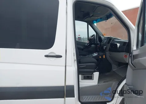 2018 Mercedes-Benz Sprinter 2500 Standard Roof V6 z USA, uszkodzony, nr VIN WD3PE7CD1JP606868